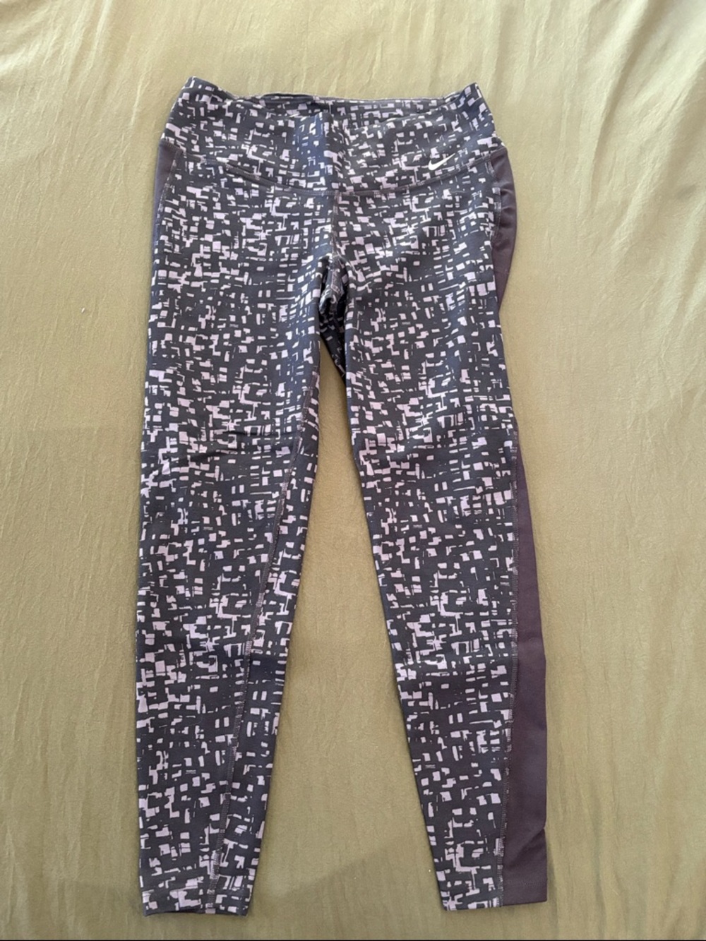 Nike Gray & Black Workout Leggings